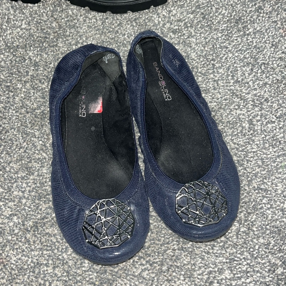 bandolino flats
